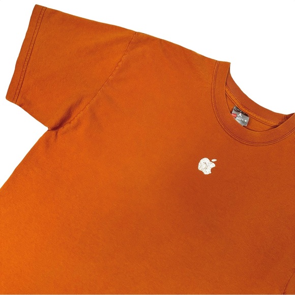 Rare Vintage Y2K Hanes Beefy-T Apple Center Logo T-Shirt - Picture 8 of 8